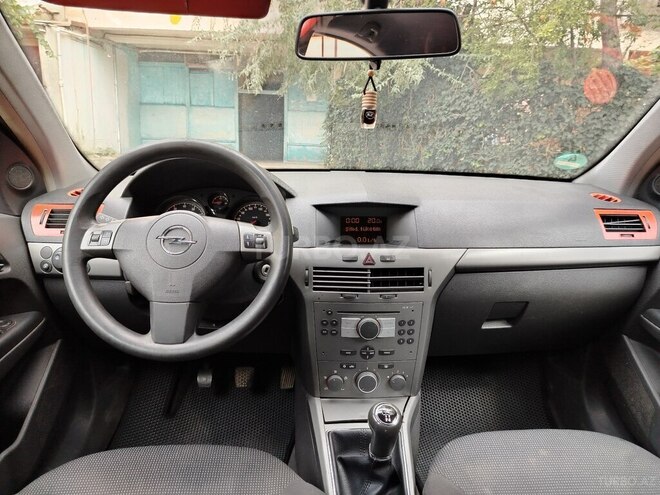 Opel Astra 2004, 290,000 km - 1.4 l - Bakı
