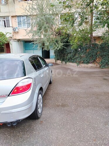 Opel Astra 2004, 290,000 km - 1.4 l - Bakı