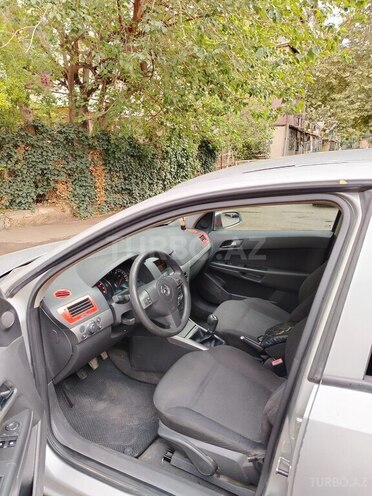 Opel Astra 2004, 290,000 km - 1.4 l - Bakı