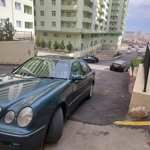 Mercedes E 270 2000, 399,000 km - 2.7 l - Bakı