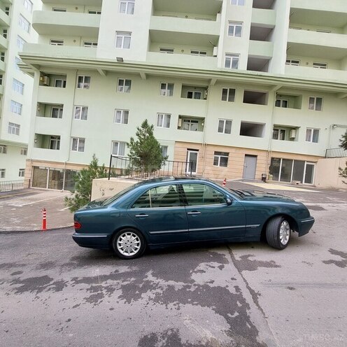 Mercedes E 270 2000, 399,000 km - 2.7 l - Bakı