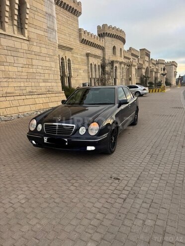 Mercedes E 270 2001, 404,000 km - 2.7 l - Bakı