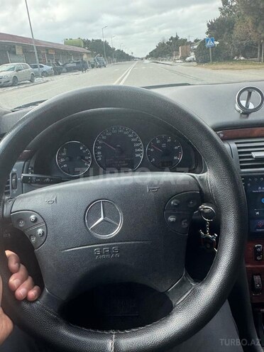 Mercedes E 270 2001, 404,000 km - 2.7 l - Bakı