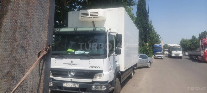Mercedes Atego 818 2010, 455,000 km - 4.3 л - Gəncə