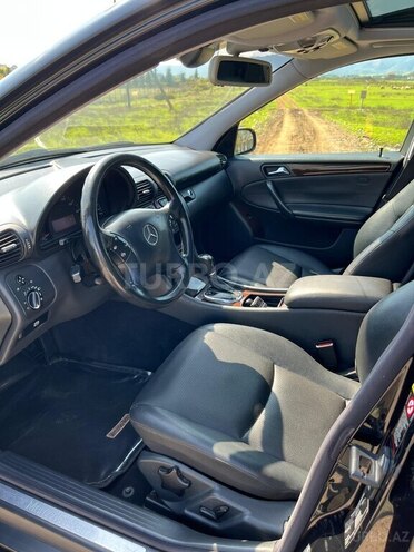 Mercedes C 240 2003, 276,266 km - 2.6 l - Bakı