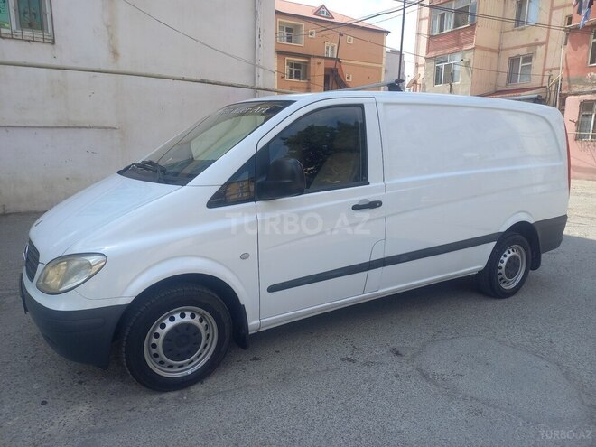 Mercedes  2006, 261,200 km - 2.1 l - Bakı