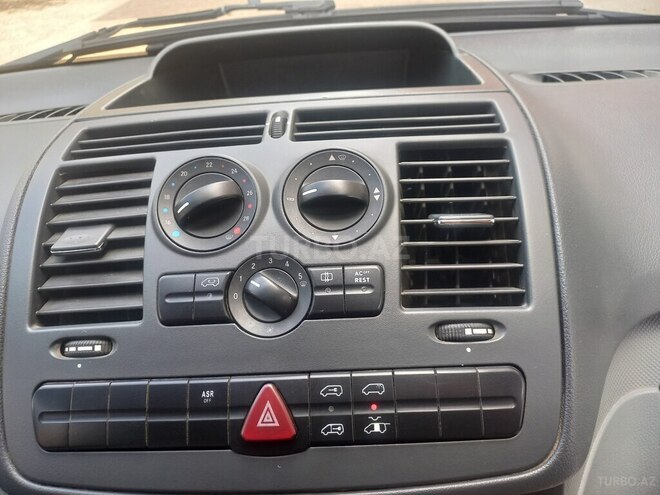 Mercedes  2006, 261,200 km - 2.1 l - Bakı