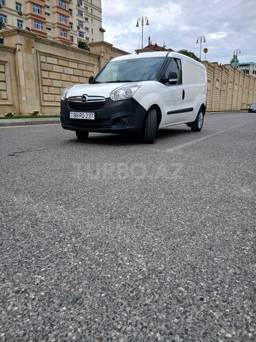 Fiat Doblo 2016, 198,370 km - 1.3 l - Bakı