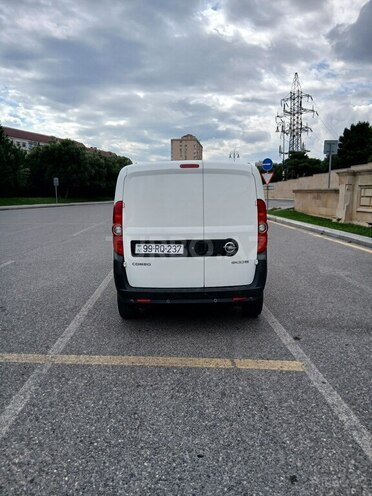 Fiat Doblo 2016, 198,370 km - 1.3 l - Bakı