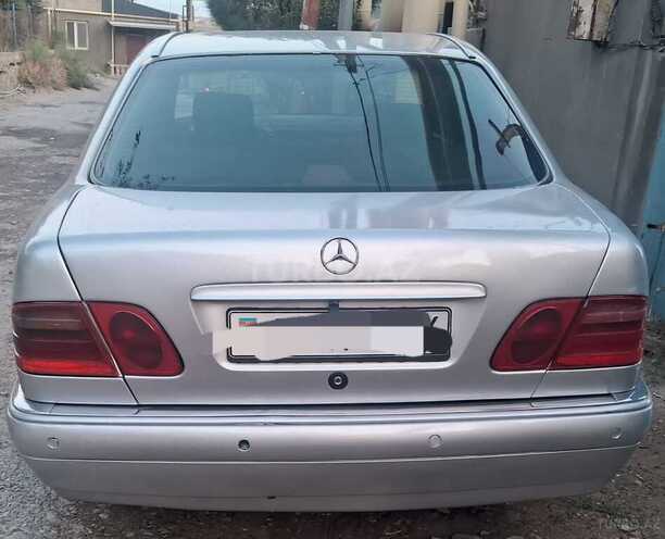 Mercedes E 220 1997, 355,000 km - 2.2 l - Bakı