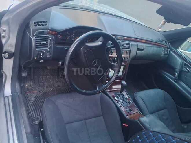 Mercedes E 220 1997, 355,000 km - 2.2 l - Bakı
