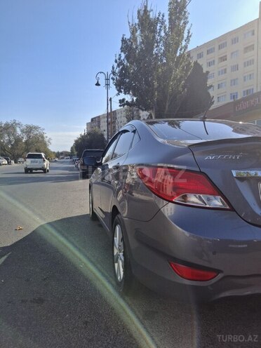 Hyundai Accent 2014, 136,000 km - 1.4 л - Bakı