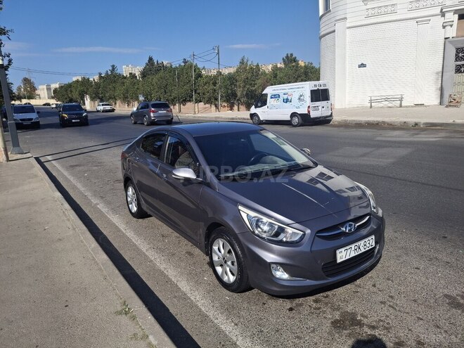 Hyundai Accent 2014, 136,000 km - 1.4 л - Bakı