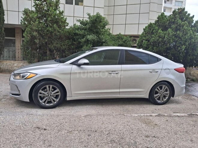 Hyundai Elantra 2017, 195,222 km - 2.0 л - Bakı