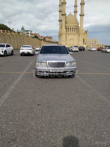 Mercedes C 200 1998, 271,265 km - 2.0 l - Bakı