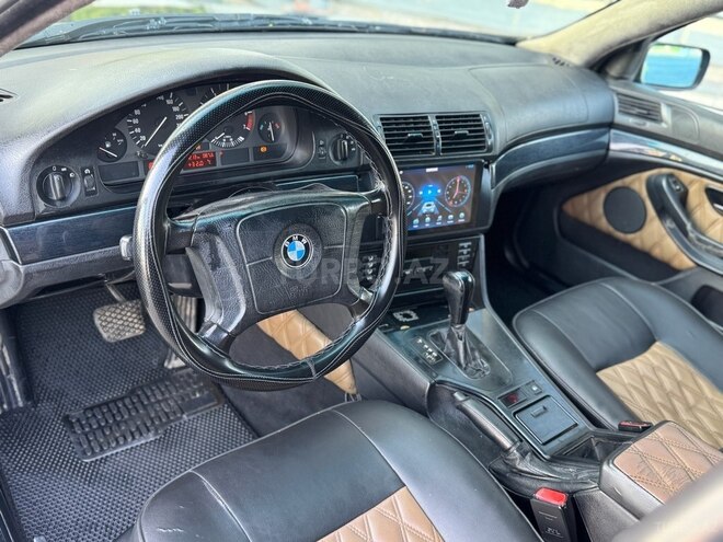 BMW 523 1997, 300,000 km - 2.5 l - Bakı