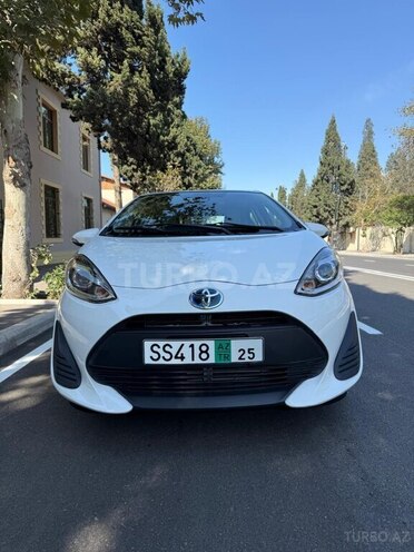 Toyota Aqua 2018, 110,000 km - 1.5 l - Gəncə