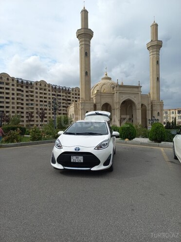 Toyota Aqua 2020, 80,682 km - 1.5 l - Bakı