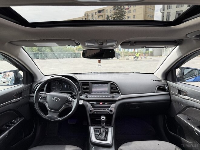 Hyundai Elantra 2017, 220,339 km - 2.0 l - Bakı