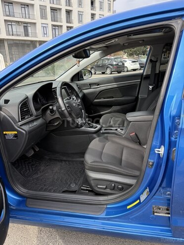 Hyundai Elantra 2017, 220,339 km - 2.0 l - Bakı