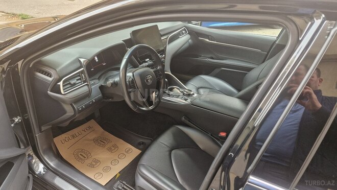Toyota Camry-5