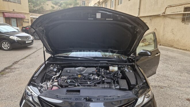 Toyota Camry-9