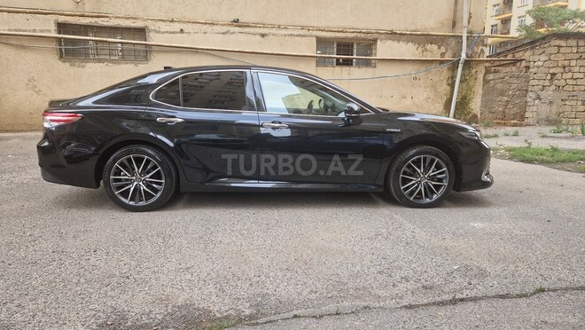 Toyota Camry-4