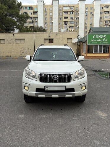 Toyota Land Cruiser Prado 2009, 323,000 km - 2.7 л - Bakı