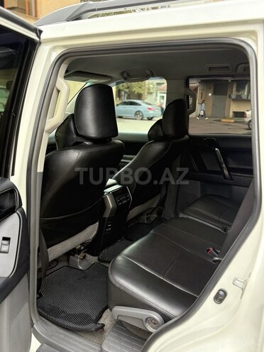 Toyota Land Cruiser Prado 2009, 323,000 km - 2.7 л - Bakı