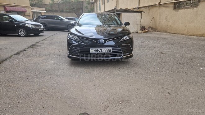Toyota Camry-1