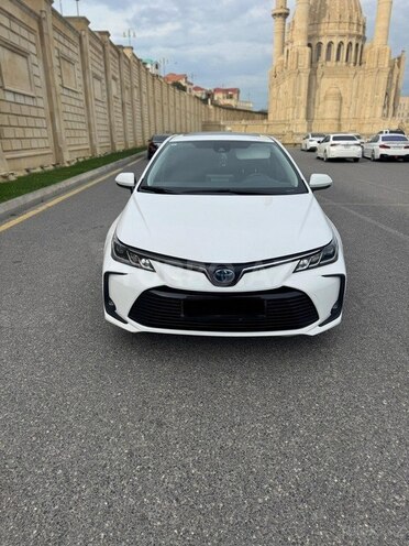 Toyota Corolla 2023, 102,000 km - 1.8 л - Bakı
