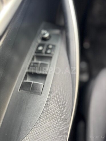 Toyota Corolla 2023, 102,000 km - 1.8 л - Bakı