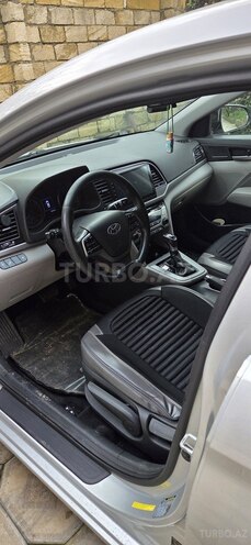 Hyundai Elantra 2017, 131,250 km - 2.0 л - Bakı