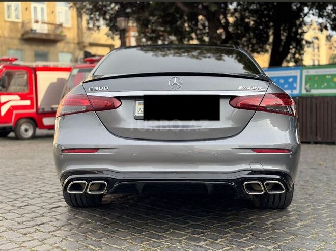 Mercedes E 300 4MATIC 2017, 157,112 km - 2.0 l - Bakı