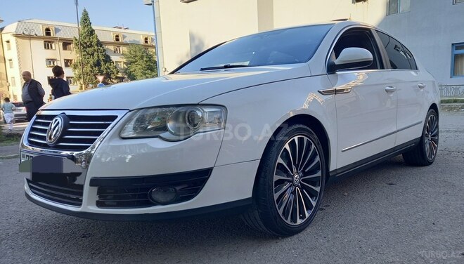 Volkswagen Passat 2006, 243,000 km - 2.0 l - Gəncə