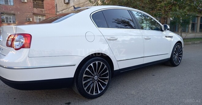 Volkswagen Passat 2006, 243,000 km - 2.0 l - Gəncə