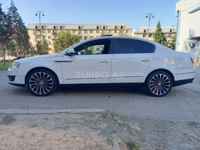 Volkswagen Passat 2006, 243,000 km - 2.0 l - Gəncə