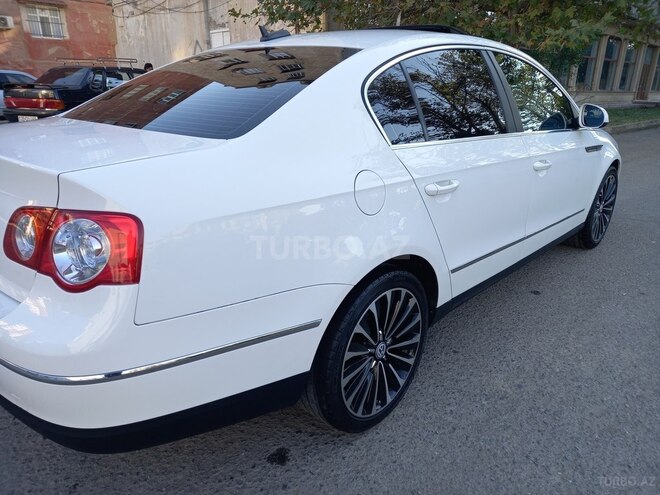 Volkswagen Passat 2006, 243,000 km - 2.0 l - Gəncə