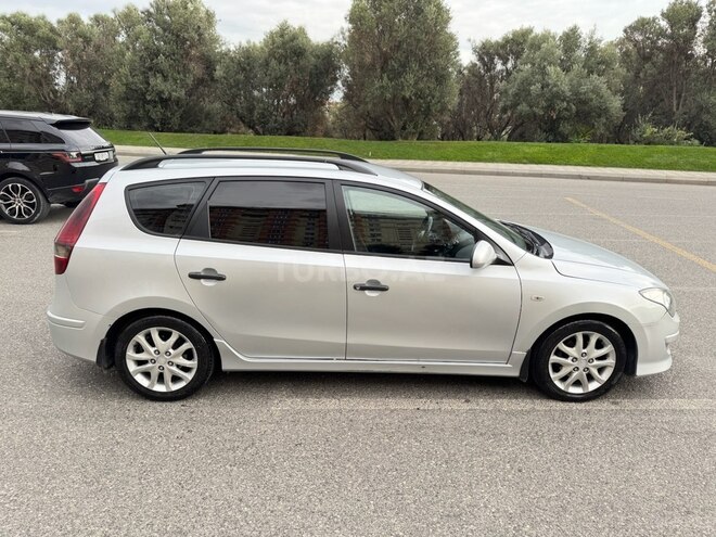 Hyundai i30 2010, 318,000 km - 1.6 l - Bakı