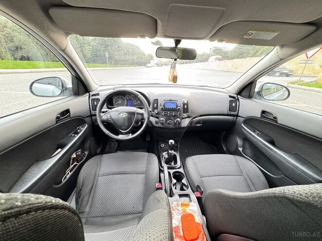 Hyundai i30 2010, 318,000 km - 1.6 l - Bakı