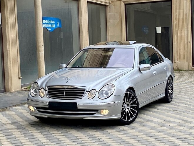 Mercedes E 320 2004, 266,000 km - 3.2 l - Bakı