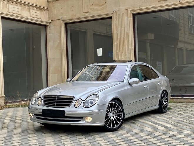 Mercedes E 320 2004, 266,000 km - 3.2 l - Bakı