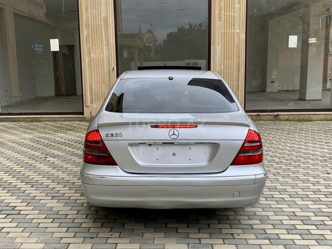 Mercedes E 320 2004, 266,000 km - 3.2 l - Bakı