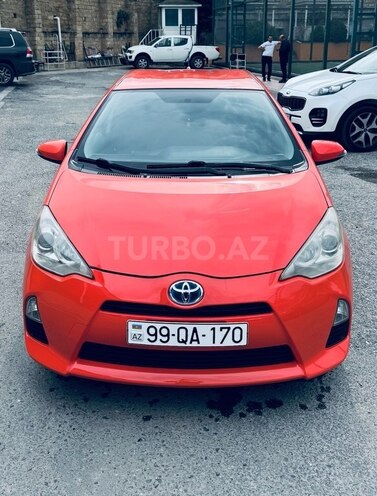 Toyota Prius C 2013, 198,000 km - 1.5 l - Bakı