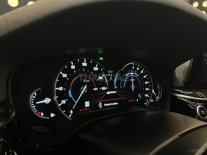 BMW 530e-20