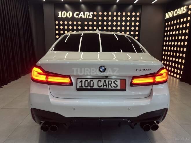 BMW 530e-6