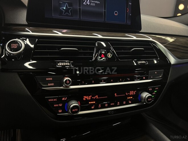 BMW 530e-19