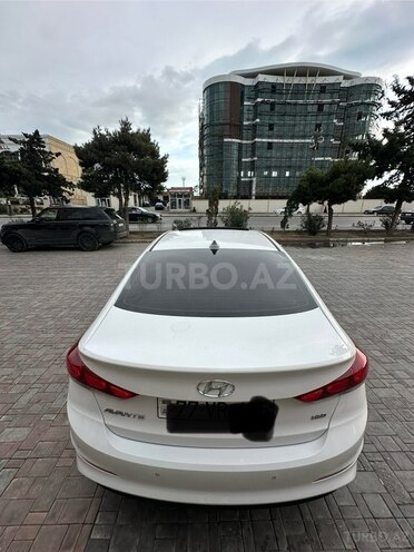 Hyundai Avante 2017, 220,000 km - 1.6 l - Bakı