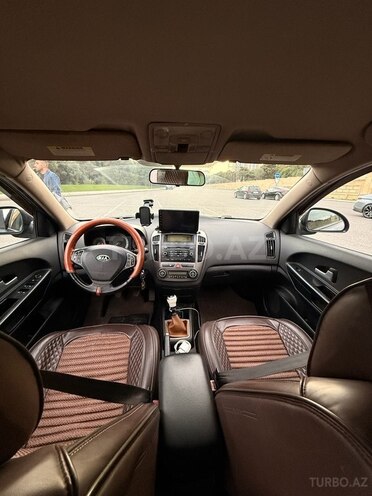 Kia  2008, 272,500 km - 1.6 l - Bakı