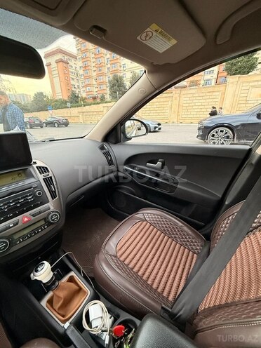 Kia  2008, 272,500 km - 1.6 l - Bakı